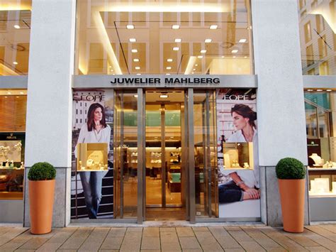 ‭Juweliere Mahlberg & Meyer‬ in Neuer Wall 43 20354 Hamburg.